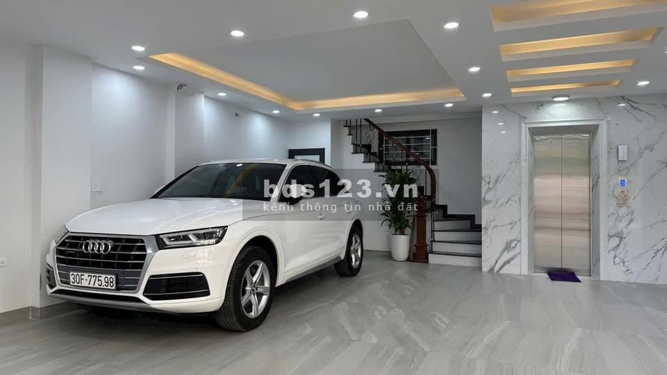 Bán nhà phố Minh Khai, vỉa hè, thang máy, kinh doanh 21 tỷ, LH 0968918593