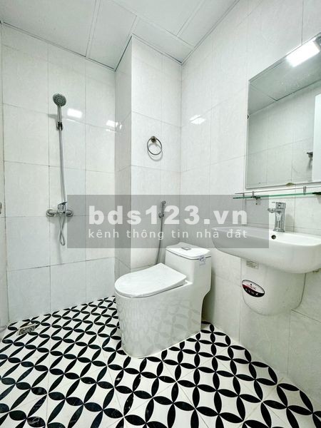 Cần bán gấp căn hộ 2 ngủ hh Linh Đàm, 1.88 tỷ, ở ngay.
