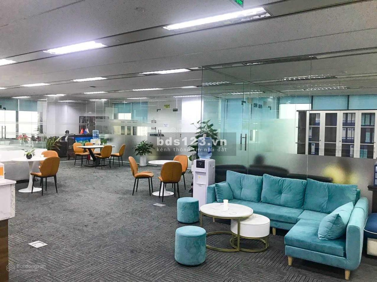 Cho Thuê Văn Phòng 50m2 - 16Triệu/Tháng Vị Trí Đẹp Tại Trung Kính, Cầu Giấy, FREE Phí Dịch Vụ