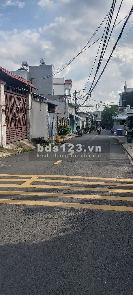 Bán Nhà Mặt Tiền KD, Dòng Tiền 8Tr/Th ,70m2, Đ 102, Q9. Giá Nhỉnh 4 Tỷ