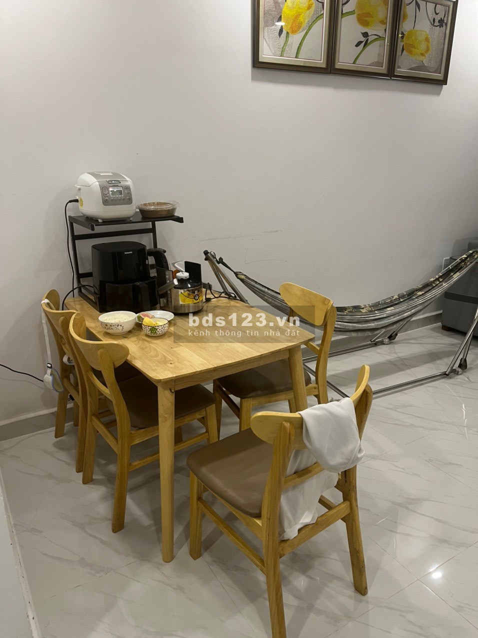 Chung cư B2 Trường Sa, P17, Bình Thạnh: 65m2, 2p ngủ, 2wc, 11tr, NT