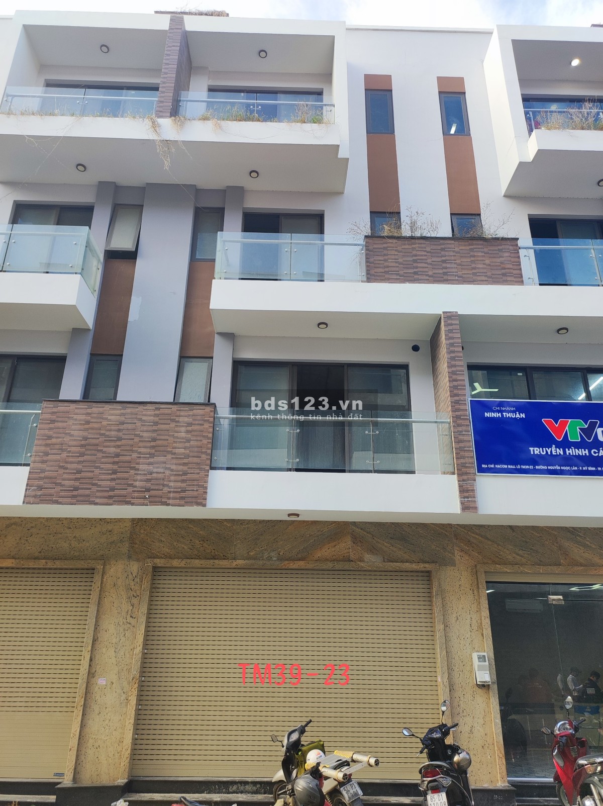 NHÀ PHỐ LIỀN KỀ CAO CẤP HACOM MALL TÌM CHỦ NÉT