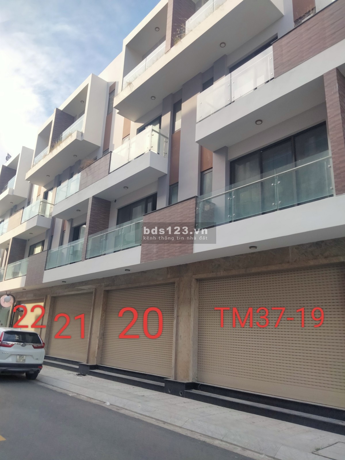 NHÀ PHỐ LIỀN KỀ CAO CẤP HACOM MALL TÌM CHỦ NÉT