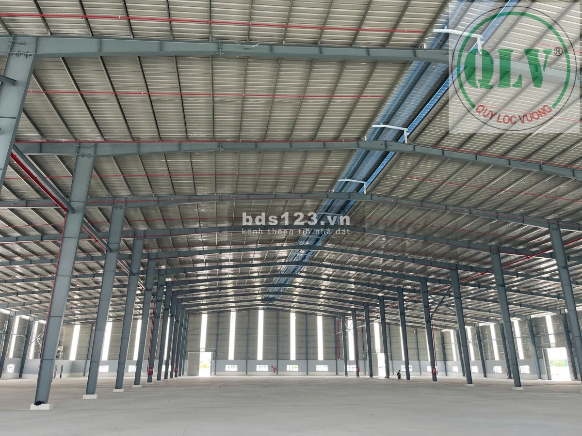 Xưởng cho thuê trong KCN Bàu Bàng dt sử dụng 13.370m2.