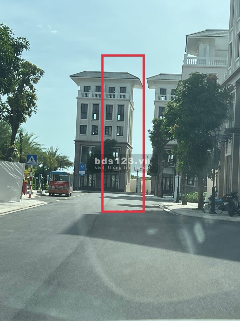 Liền kề sân vườn 90m chỉ 93 triệu/m, gần chung cư, tòa VP Vinhomes Ocean Park 3 giá 8,4 tỷ