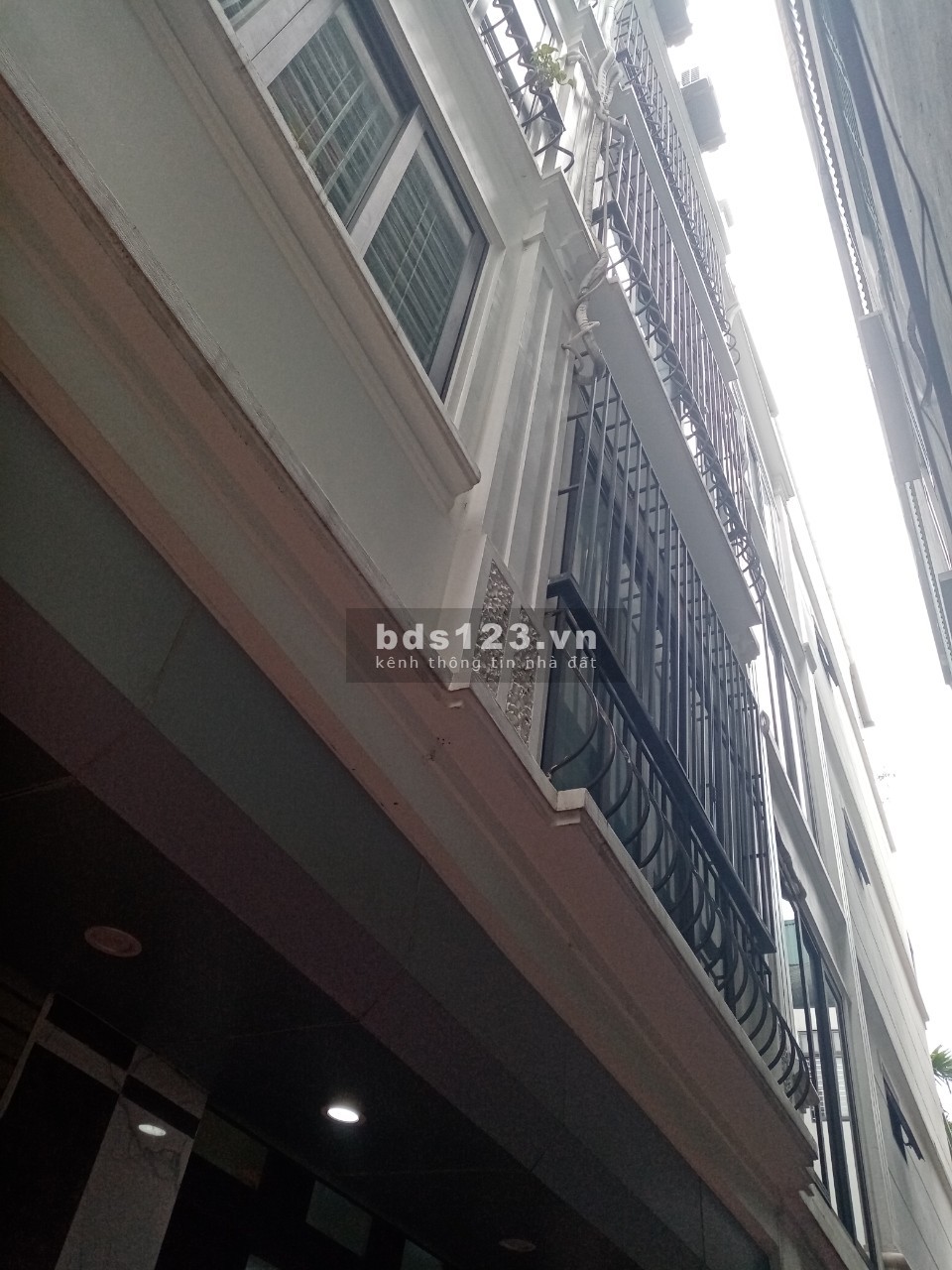 BÁN GẤP NHÀ ĐẠI TỪ, ĐỂ LẠI TOÀN BỘ NỘI THẤT MỚI, DIỆN TÍCH 35m2/ 4 tầng