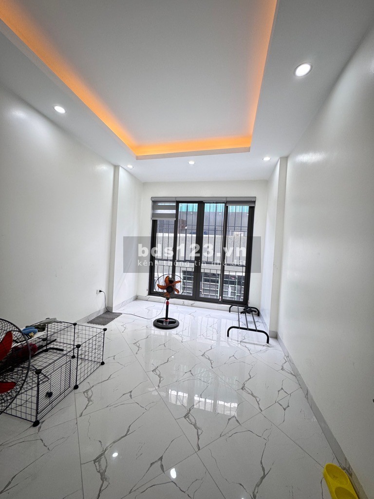 BÁN GẤP NHÀ ĐẠI TỪ, ĐỂ LẠI TOÀN BỘ NỘI THẤT MỚI, DIỆN TÍCH 35m2/ 4 tầng