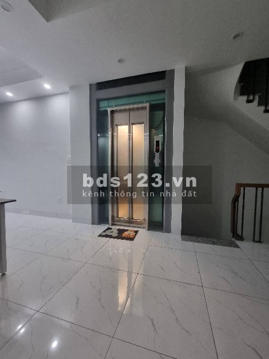 BÁN NHÀ 9 TẦNG Ở THỦY KHUÊ, TÂY HỒ, DIỆN TÍCH 47M2, MẶT TIỀN 4.5M, CÓ THANG MÁY - 24.5 tỷ