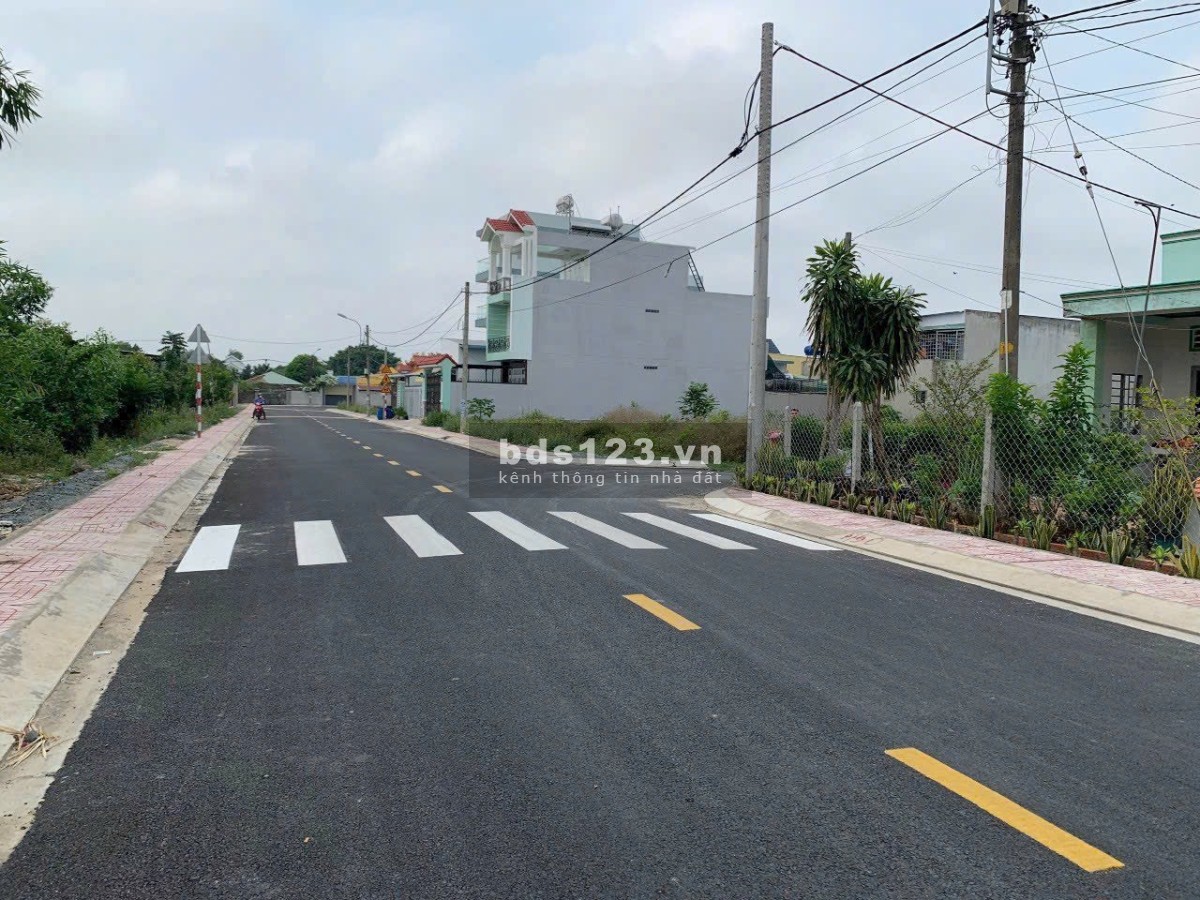 NGỘP HẠ 500TR BÁN GẤP 150M2 THỔ CƯ MẶT TIỀN NHỰA 8M THỊ TRẤN CỦ CHI