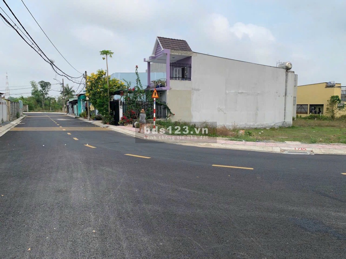 NGỘP HẠ 500TR BÁN GẤP 150M2 THỔ CƯ MẶT TIỀN NHỰA 8M THỊ TRẤN CỦ CHI