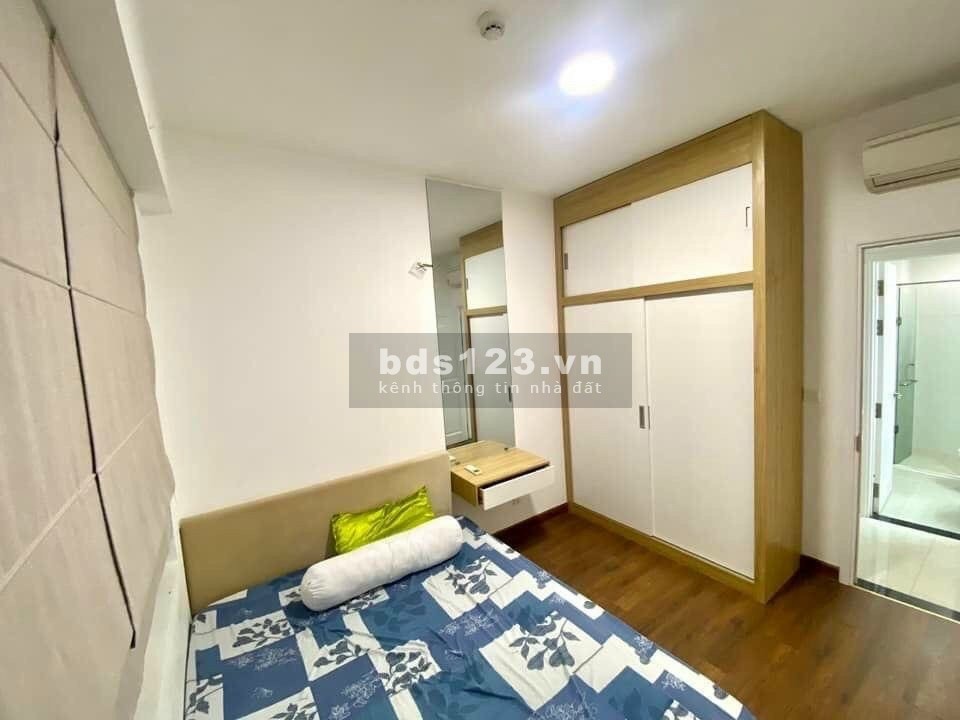Chung cư Hoa Sen, Lạc Long Quân, p10, Q11: 65m2, 2p ngủ, 2wc, 10tr