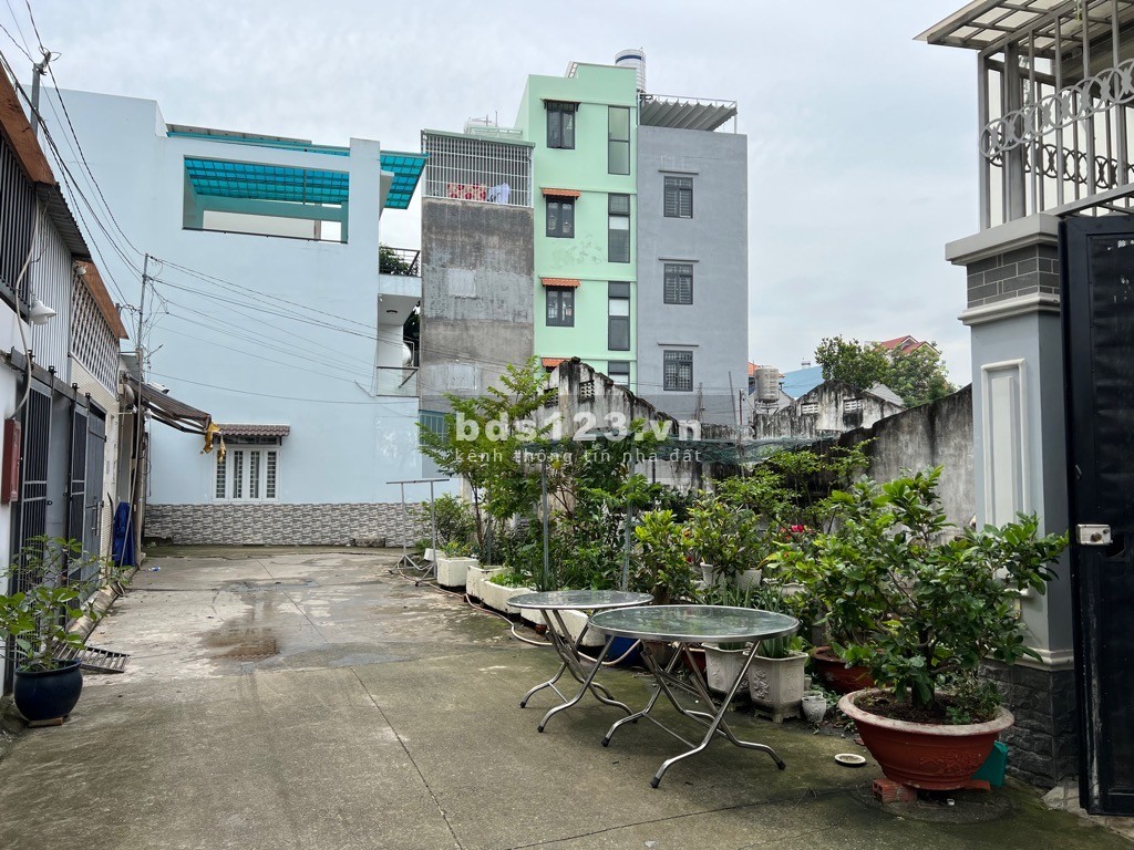 Bán Biệt Thự Mini, 104m2 - Ngang 7.5, Đường 6M, Lê Văn Thịnh, Q2. Giá 7 Tỷ X