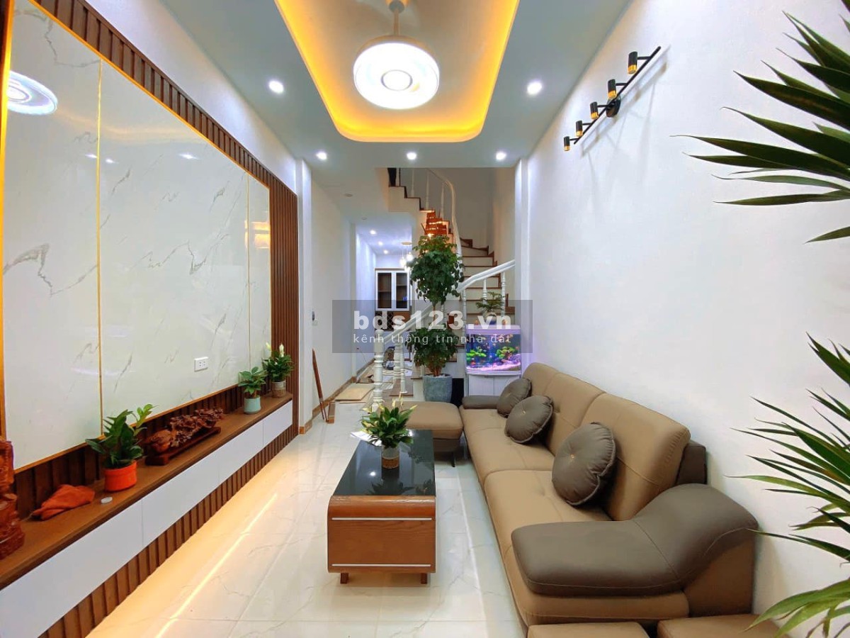 CẦN BÁN GẤP SIÊU PHẨM ĐỂ VỀ QUÊ Ở TẠI 514 THỤY KHUÊ, NHÀ ĐẸP - NGÕ THẲNG TẮP