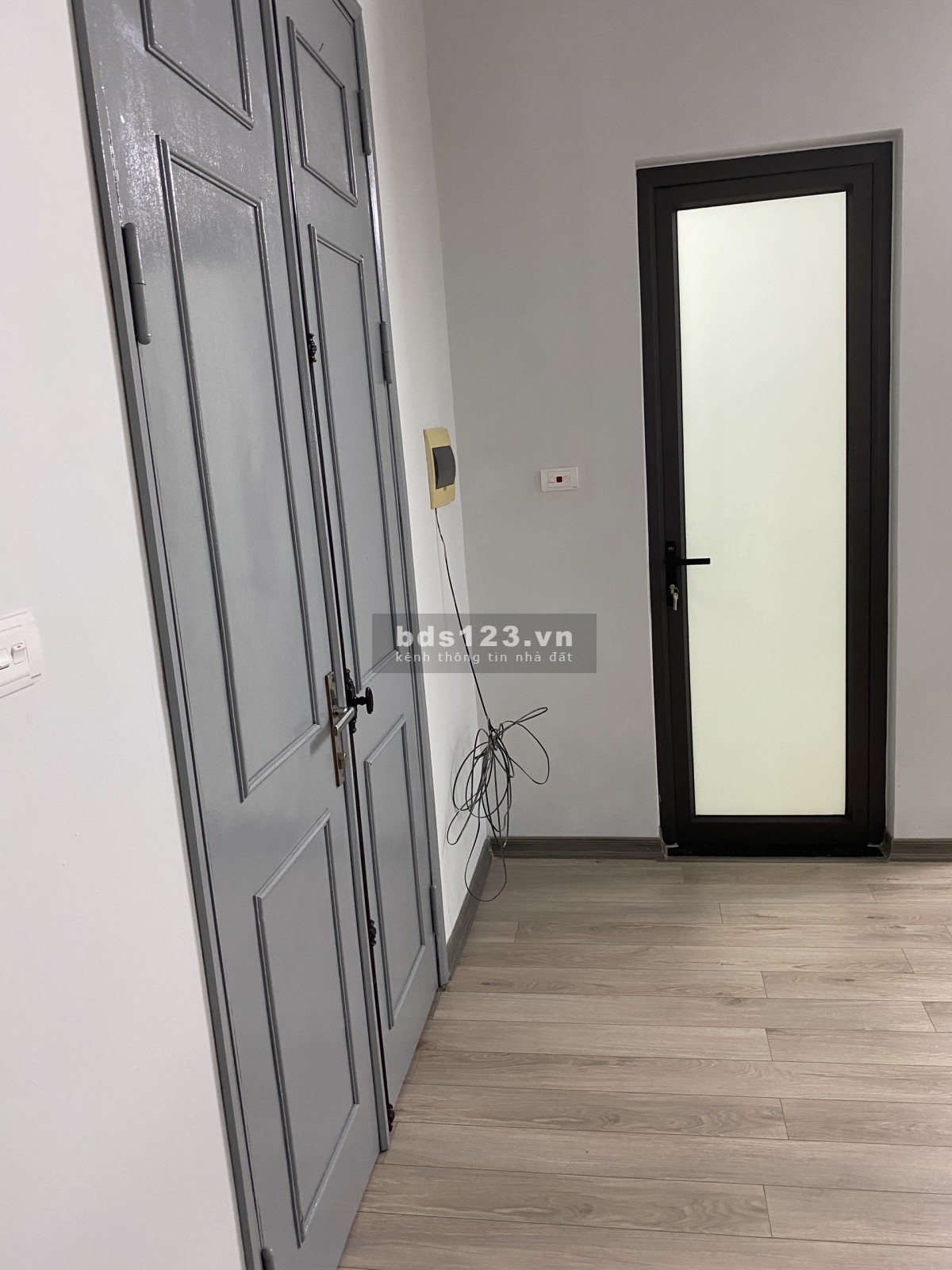 Cho thue can ho chung cu 3 hang A so 282 Linh Nam, Hoang mai, Ha noi