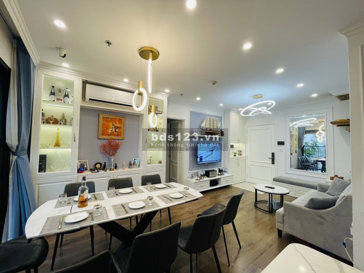 Bán căn hộ 3 PN đầy đủ nội thất 5,15 tỷ bao thuế phí sang tên