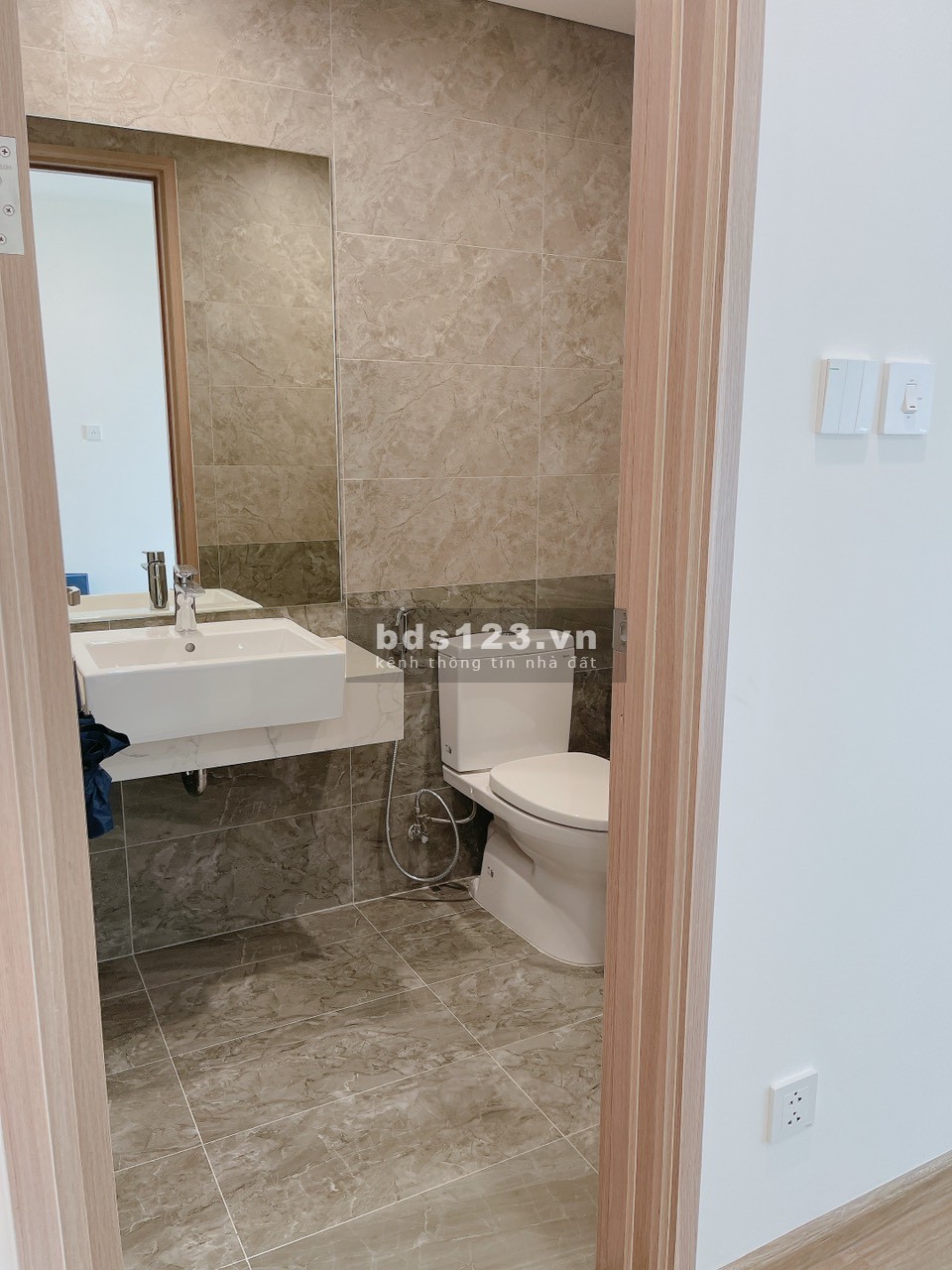 Chuyển lên căn to hơn cần bán căn Studio 31m2 view Hồ giá 1,77 tỷ Cơ bản tại Pavilion Ocean Park