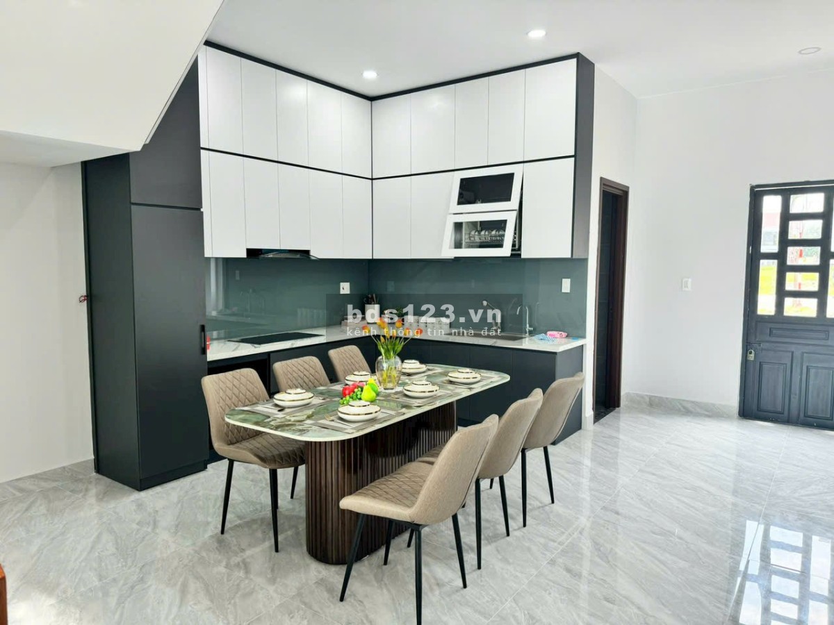 1 Phố Thương Mại 1 Trệt 2 Lầu, Ưu đãi gói nội thất 200 củ.