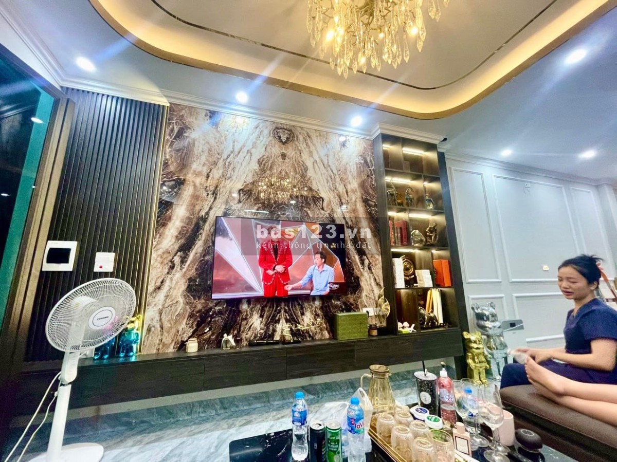 Ô tô đỗ cửa 12.11.35 Ỷ La Dương Nội 43.6m2 nhà 4 tầng mặt tiền 3.38m giá 6 tỷ. 0337877668.