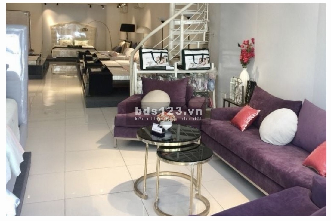 CC Cho thuê cả nhà MP Tôn Đức Thắng DT mặt bằng 167m2, nổi bật với 3 mặt tiền khác lạ