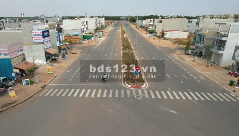 Bán lô đất 125m2 giá 1,7 tỷ nằm ngay trong khu tái định cư Lộc An - Bình Sơn - SHR