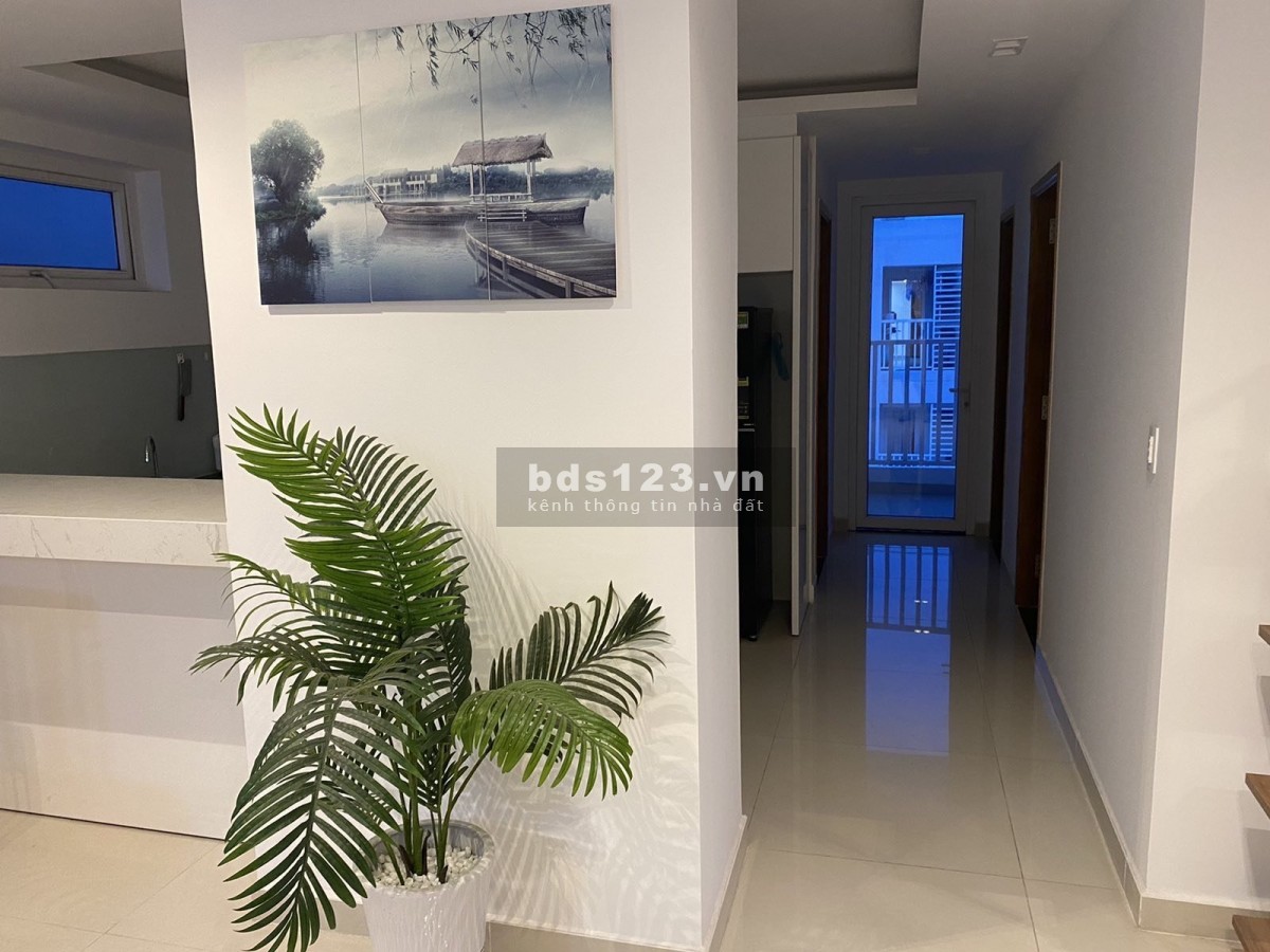 Chung cư Sky center, p2,Tân Bình: 80m2, 2p ngủ, 2wc, Nt, 16tr/th