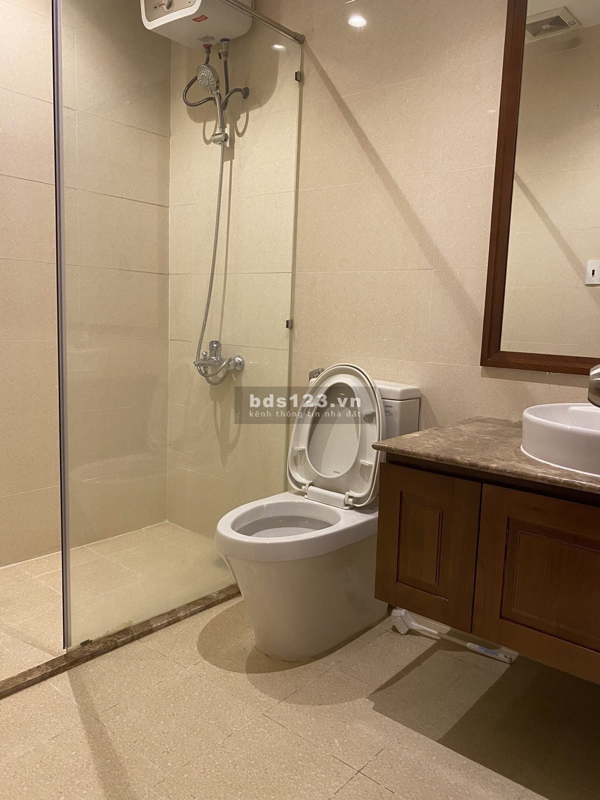 Chung cư Sky center, p2,Tân Bình: 80m2, 2p ngủ, 2wc, Nt, 16tr/th