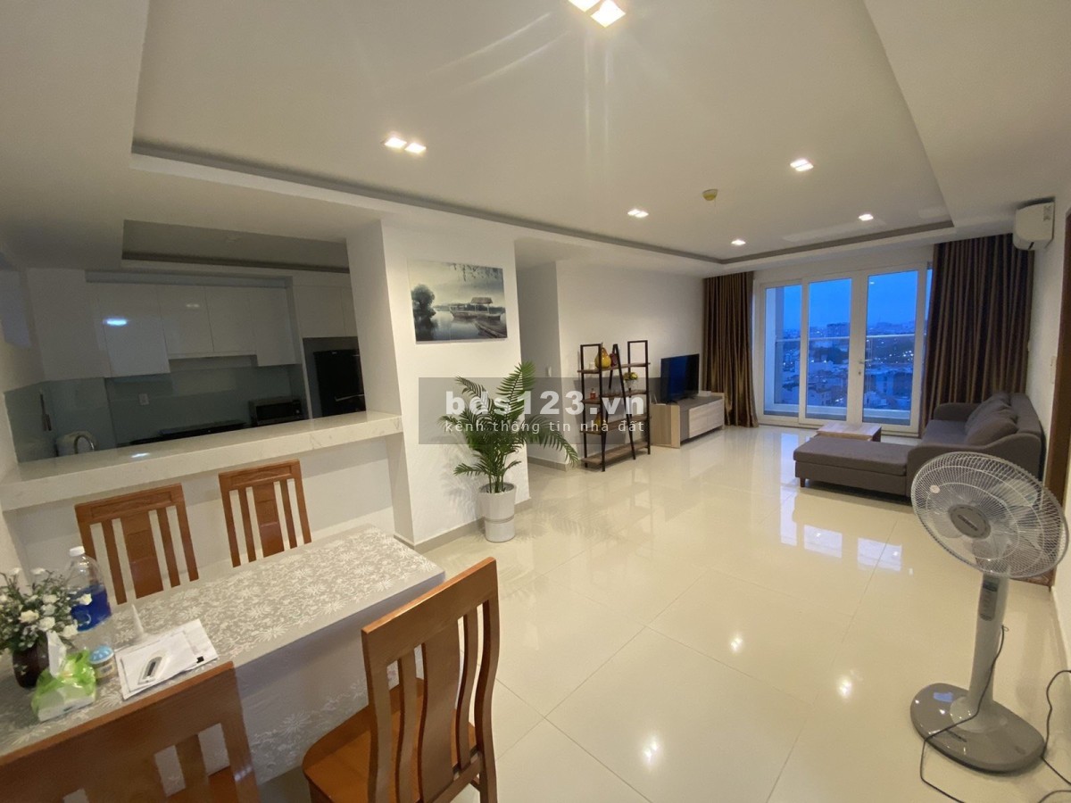 Chung cư Sky center, p2,Tân Bình: 80m2, 2p ngủ, 2wc, Nt, 16tr/th
