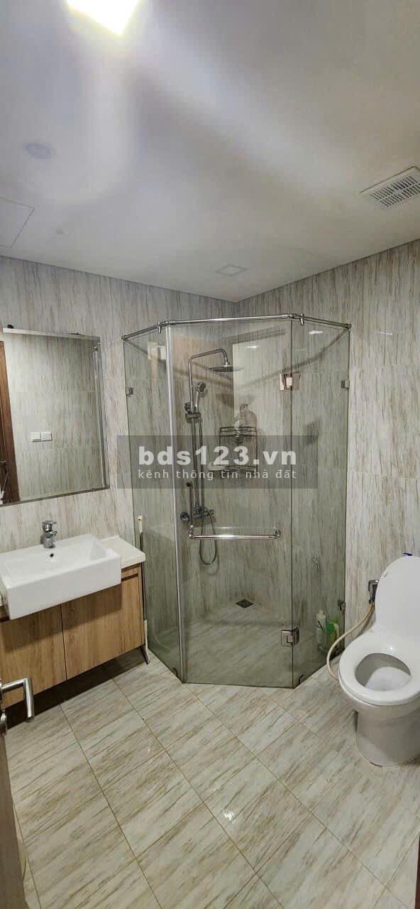 2PN - 2WC tại căn hộ Chung Cư Sky Center. Sẵn nội thất đầy đủ, nhà đẹp