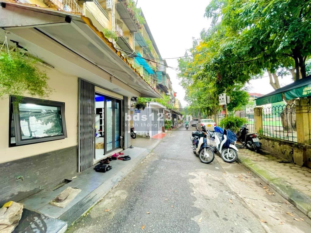 Cần bán nhà Mai Dịch, Cầu Giấy ... giá gần 4 tỷ