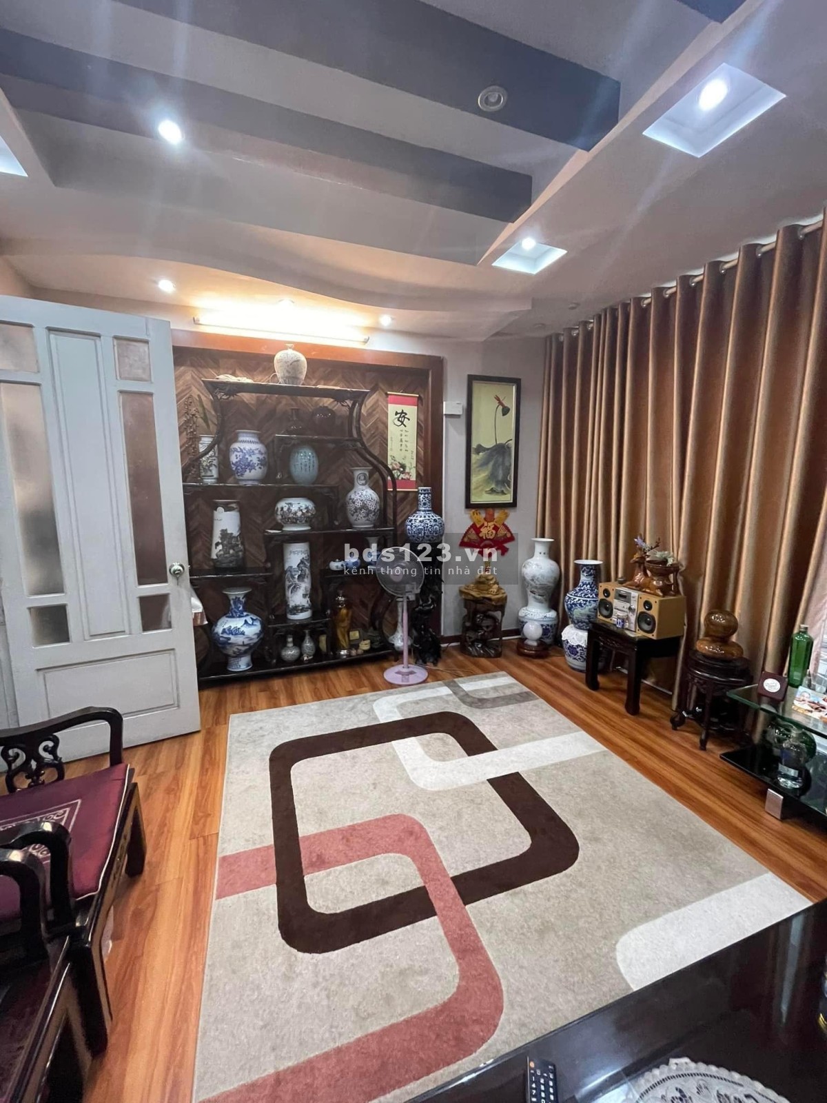 BÁN NHÀ TÂY SƠN TRUNG TÂM ĐỐNG ĐA – LÔ GÓC 2 THOÁNG – Ô TÔ VÀO NHÀ – KINH DOANH