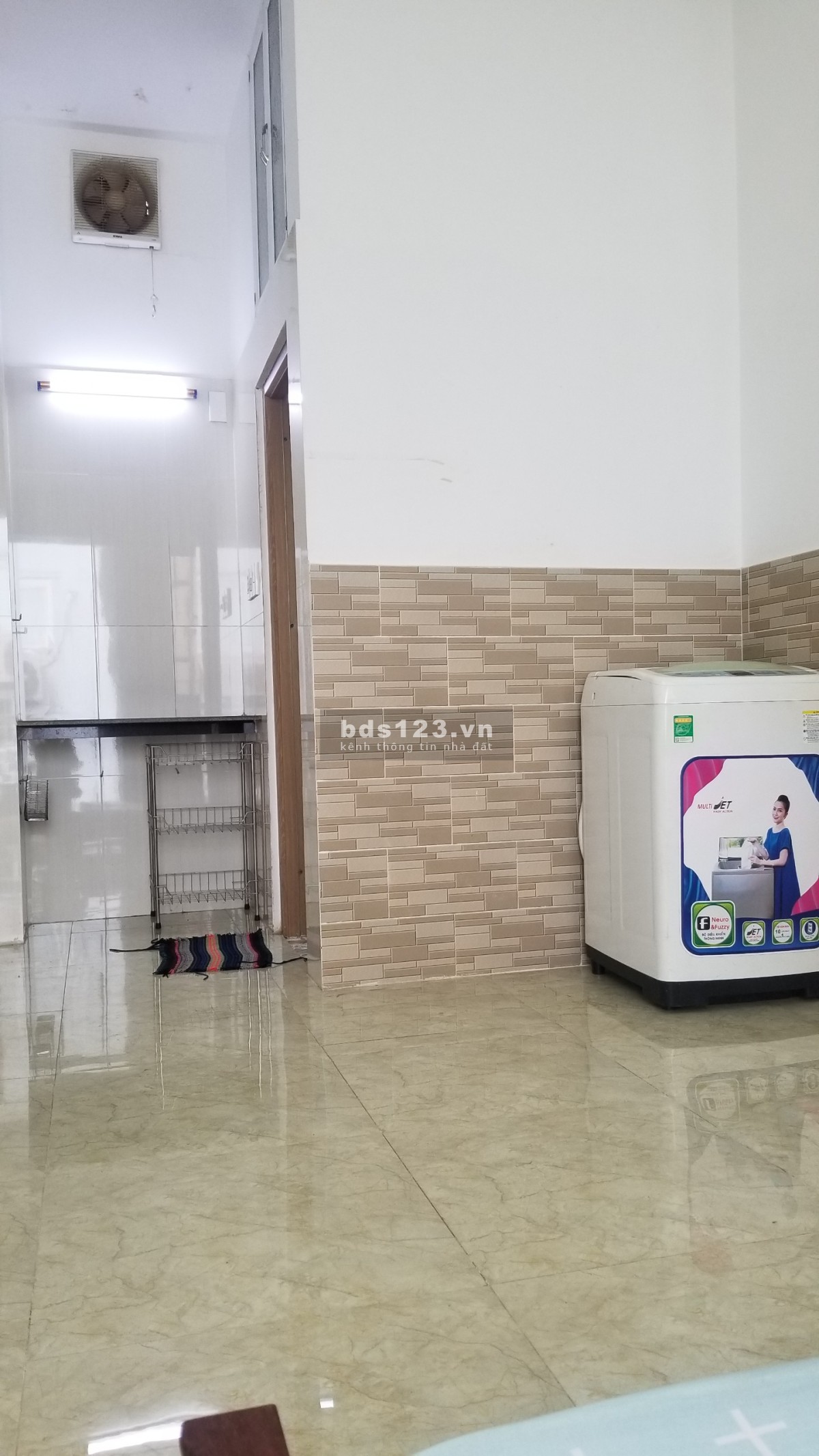Phòng trọ sinh viên sạch thoáng, yên tĩnh rộng 18m2
