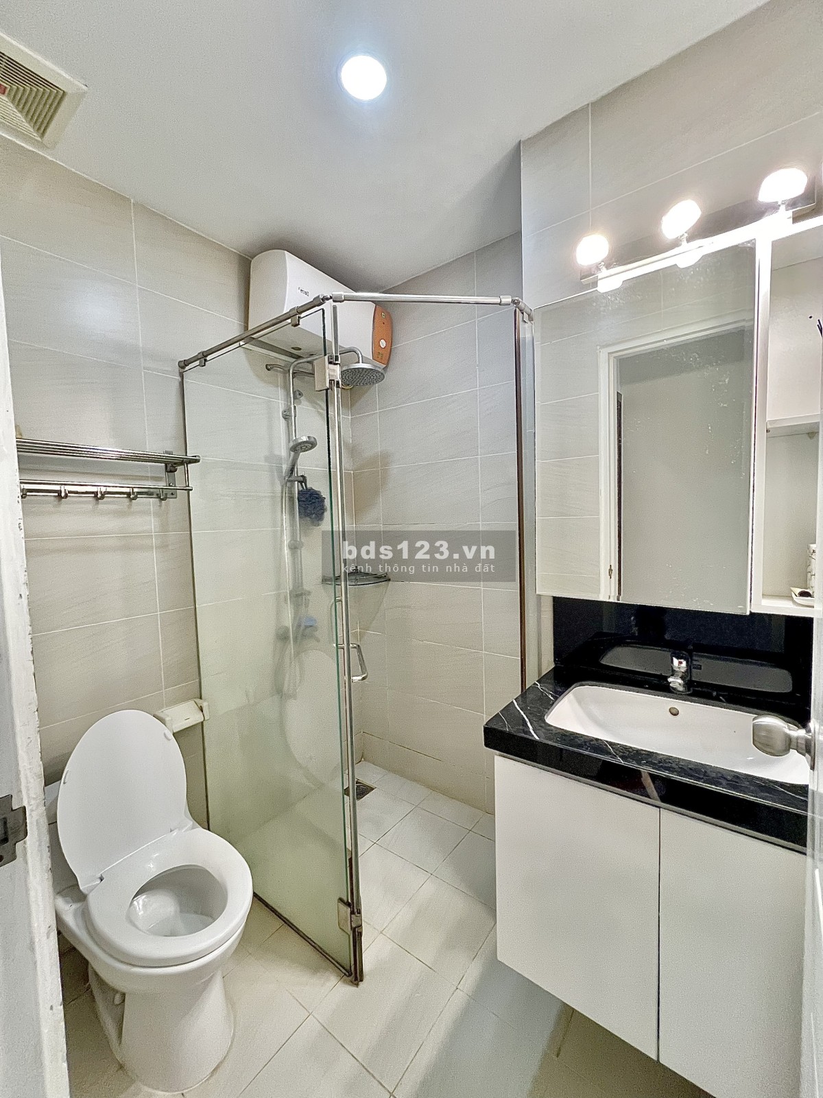Chung cư Phúc Yên, P15, Tân Bình: 105m2, 3p ngủ, 2wc, 12tr