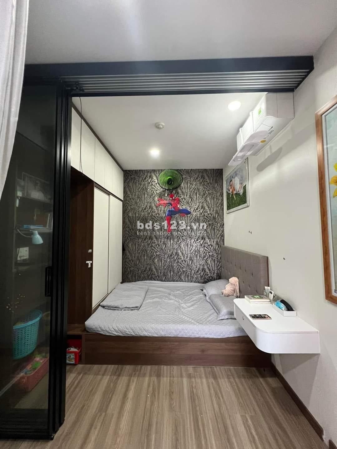 Bán Chung Cư Ruby 90m2 Giá 2tỷ850. Gồm 2PN, 2WC. Sổ hồng riêng, ngân hàng hỗ trợ 70%