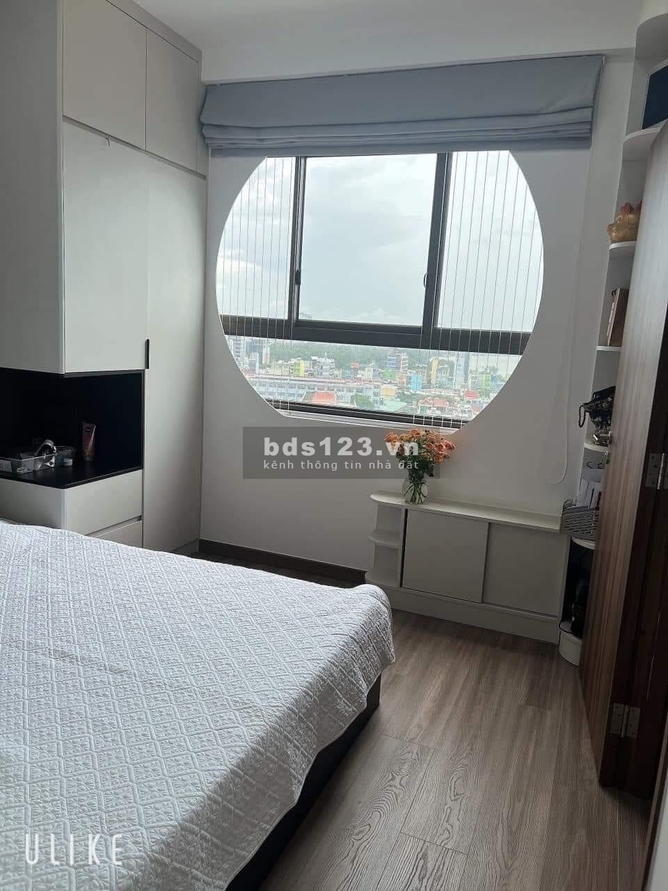 Bán Chung Cư Ruby 90m2 Giá 2tỷ850. Gồm 2PN, 2WC. Sổ hồng riêng, ngân hàng hỗ trợ 70%