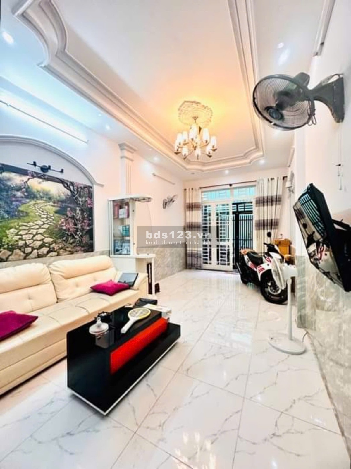 Nhà 4 tầng x 30m2 - Lô gốc - Nguyễn Đình Chiểu, Q.3 - Hẻm 5m thông - Gần chợ Vườn Chuối
