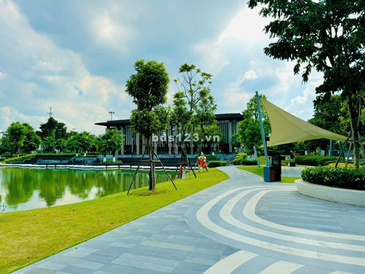 Bán liền kề mặt đường 30m tại An Lạc Green Symphony, giá hấp dẫn chỉ 2x tỷ