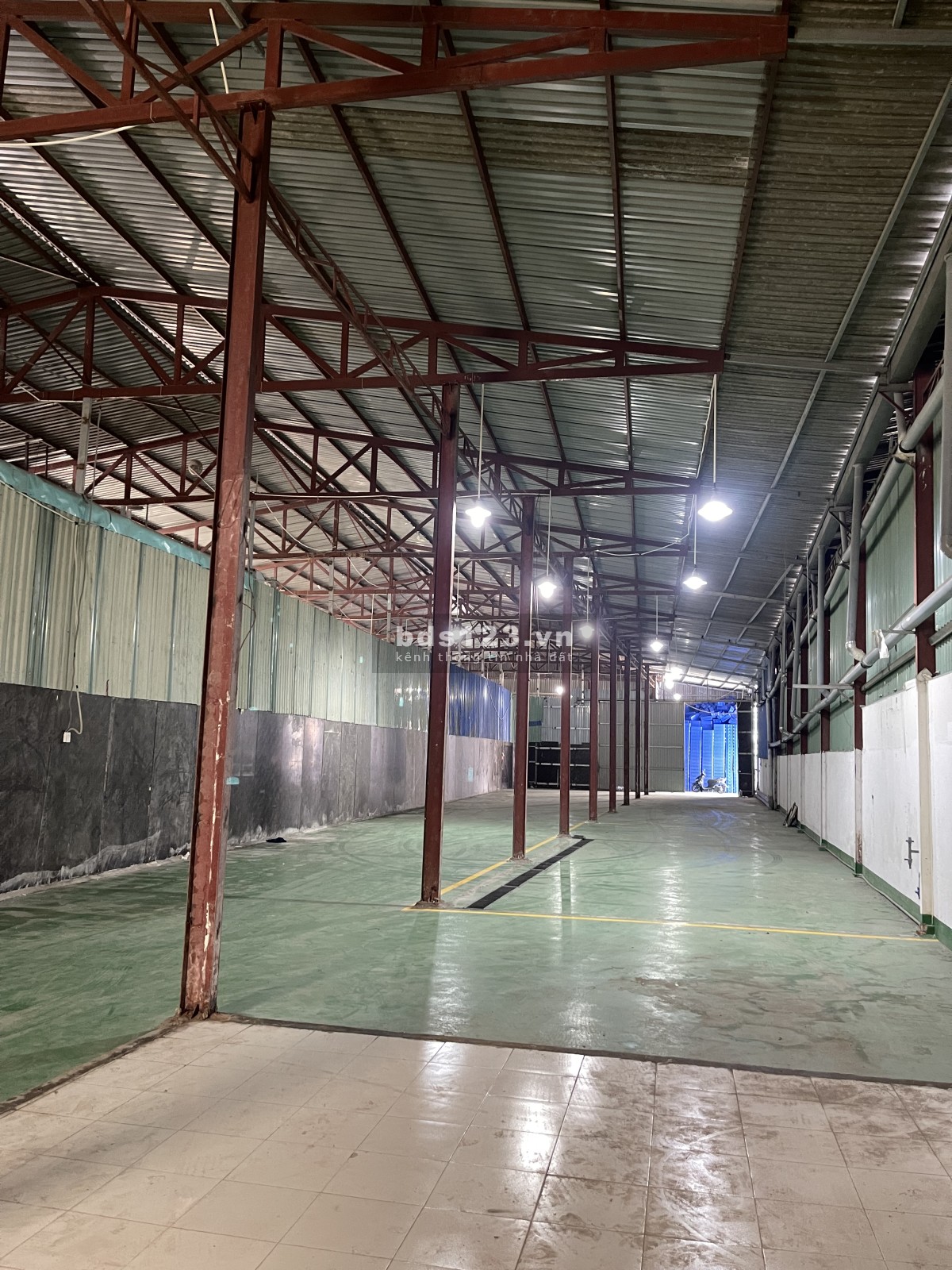 Cho thuê kho xưởng 720m2, đường Liên Phường, P. Phú Hữu, Quận 9, Tp Thủ Đức