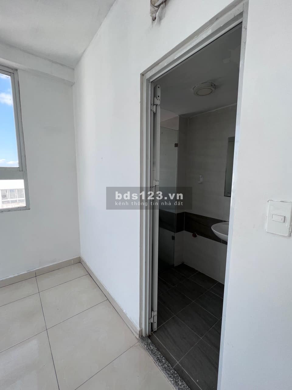 Cao ốc Phú NHuận, P9, Phú Nhuận: 105m2, 2p ngủ, 2wc, NT, 4,9 tỷ, SHR