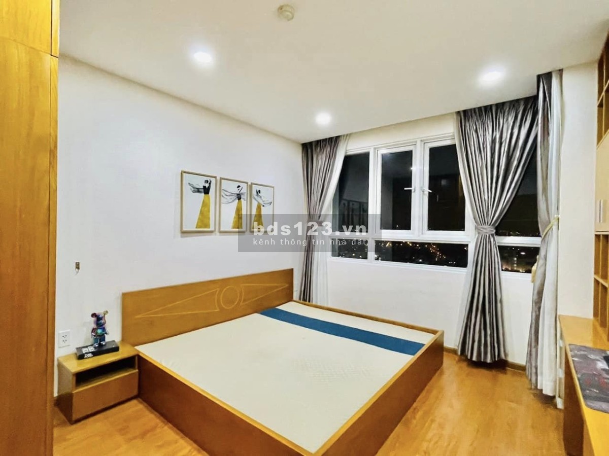 Chung cư Phú Thọ,P15, Quận 11: 69m2, 2p ngủ, ban công, 11tr/th