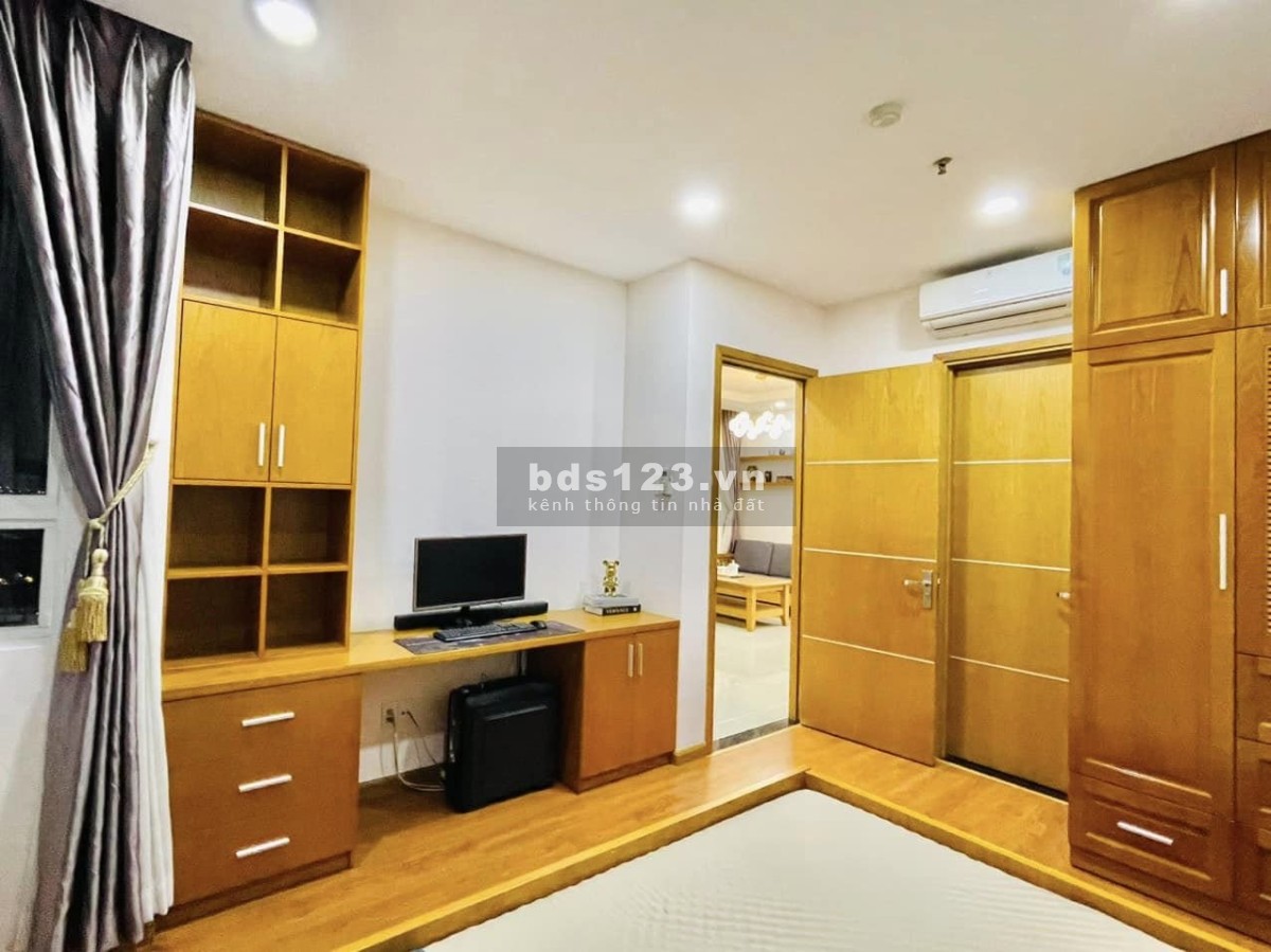 Chung cư Phú Thọ,P15, Quận 11: 69m2, 2p ngủ, ban công, 11tr/th