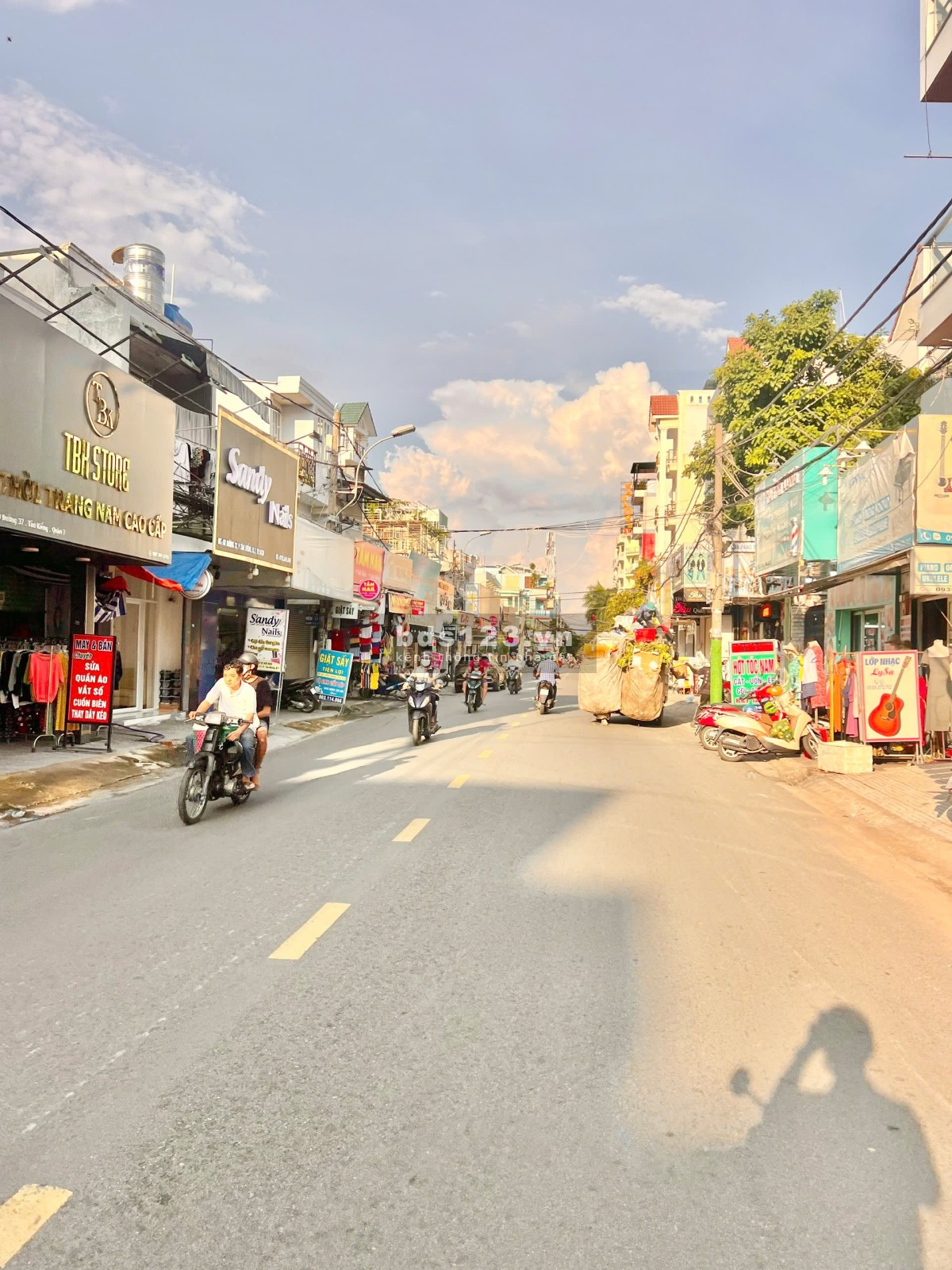 Cho thuê gấp lô đất mặt tiền Đường Số 37 Tân Quy Quận 7