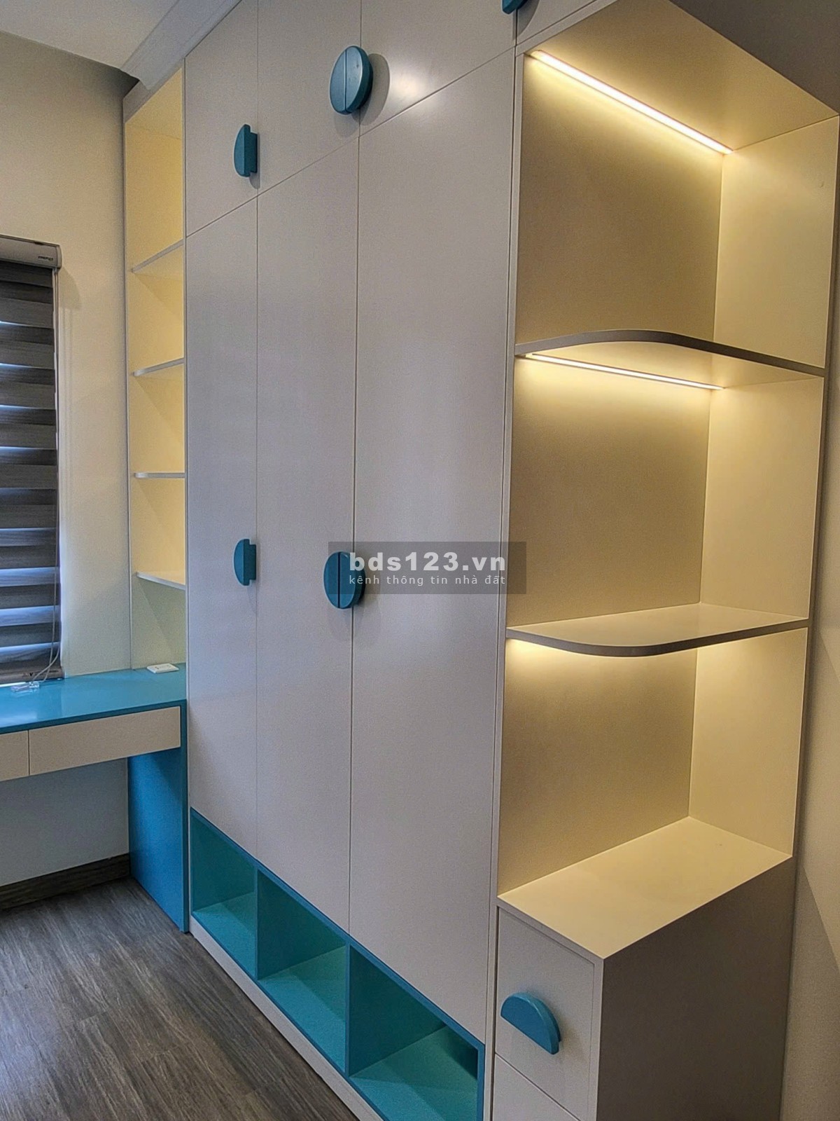 Bán căn 3 ngủ, 94m2, full nội thất, Vinhomes Mart City, 5,35 tỷ, 0888516777
