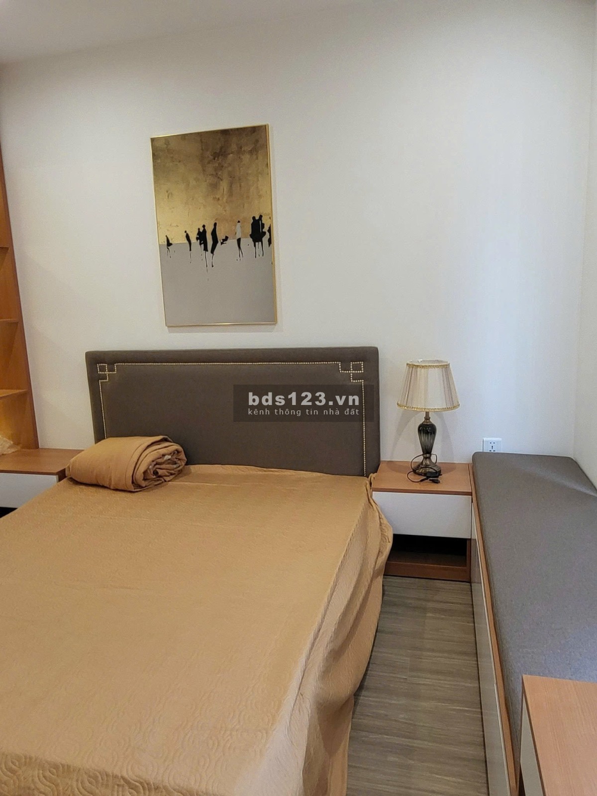 Bán căn 3 ngủ, 94m2, full nội thất, Vinhomes Mart City, 5,35 tỷ, 0888516777