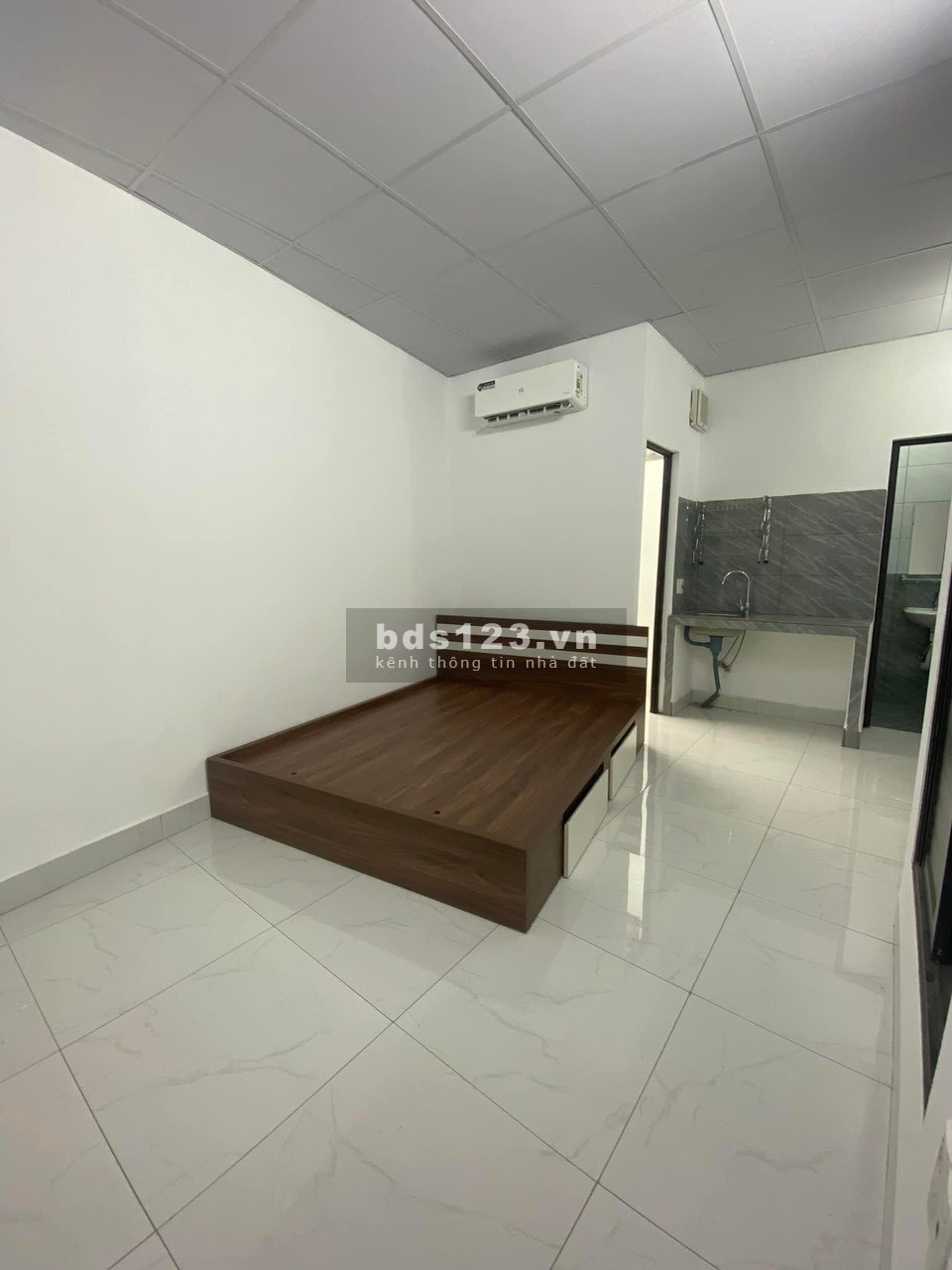 Tìm người ở ghép gần đại học Mỏ và đại học Tài Chính