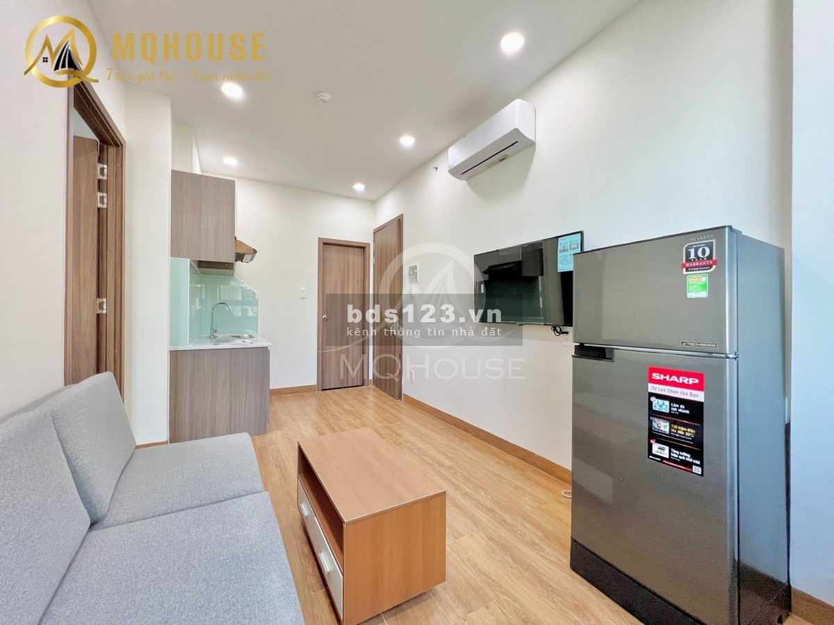 Căn hộ 1PN Full nội thất có cửa sổ lớn gần khu sân bay