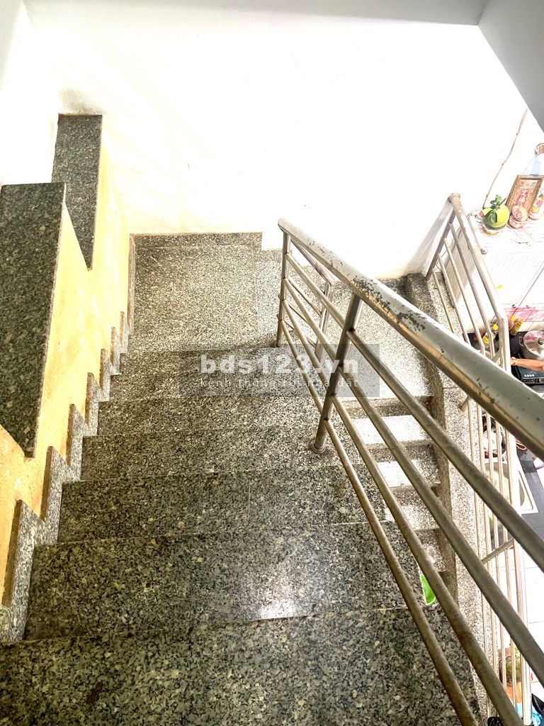 Bán nhà Phú Nhuận hẻm xe hơi Phan Tây Hồ 1 trệt 2 lầu hoàn công đủ.