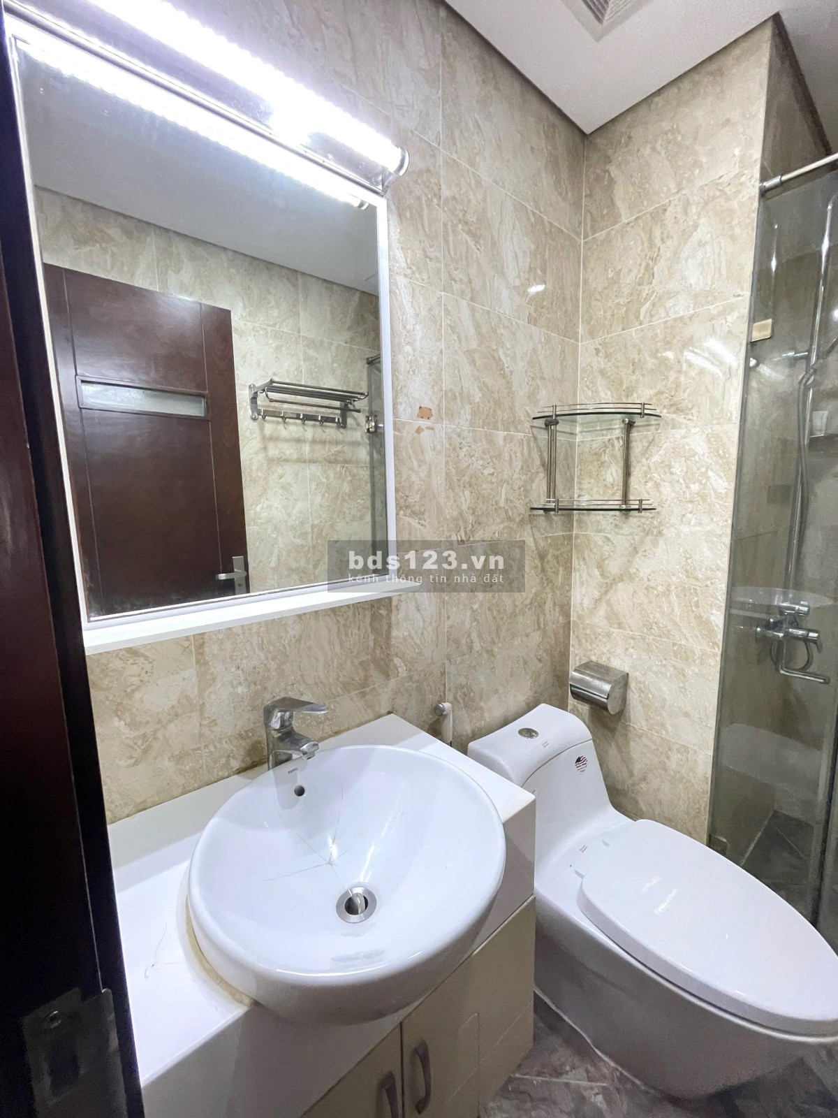 Chính chủ cho thuê căn hộ Home city 177 Trung Kính