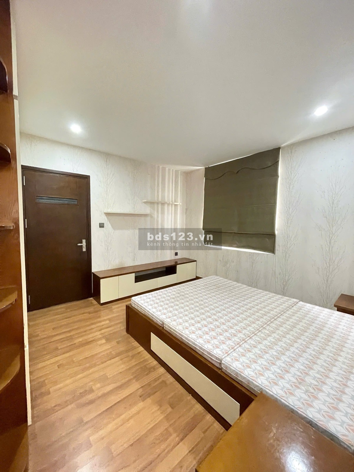 Chính chủ cho thuê căn hộ Home city 177 Trung Kính