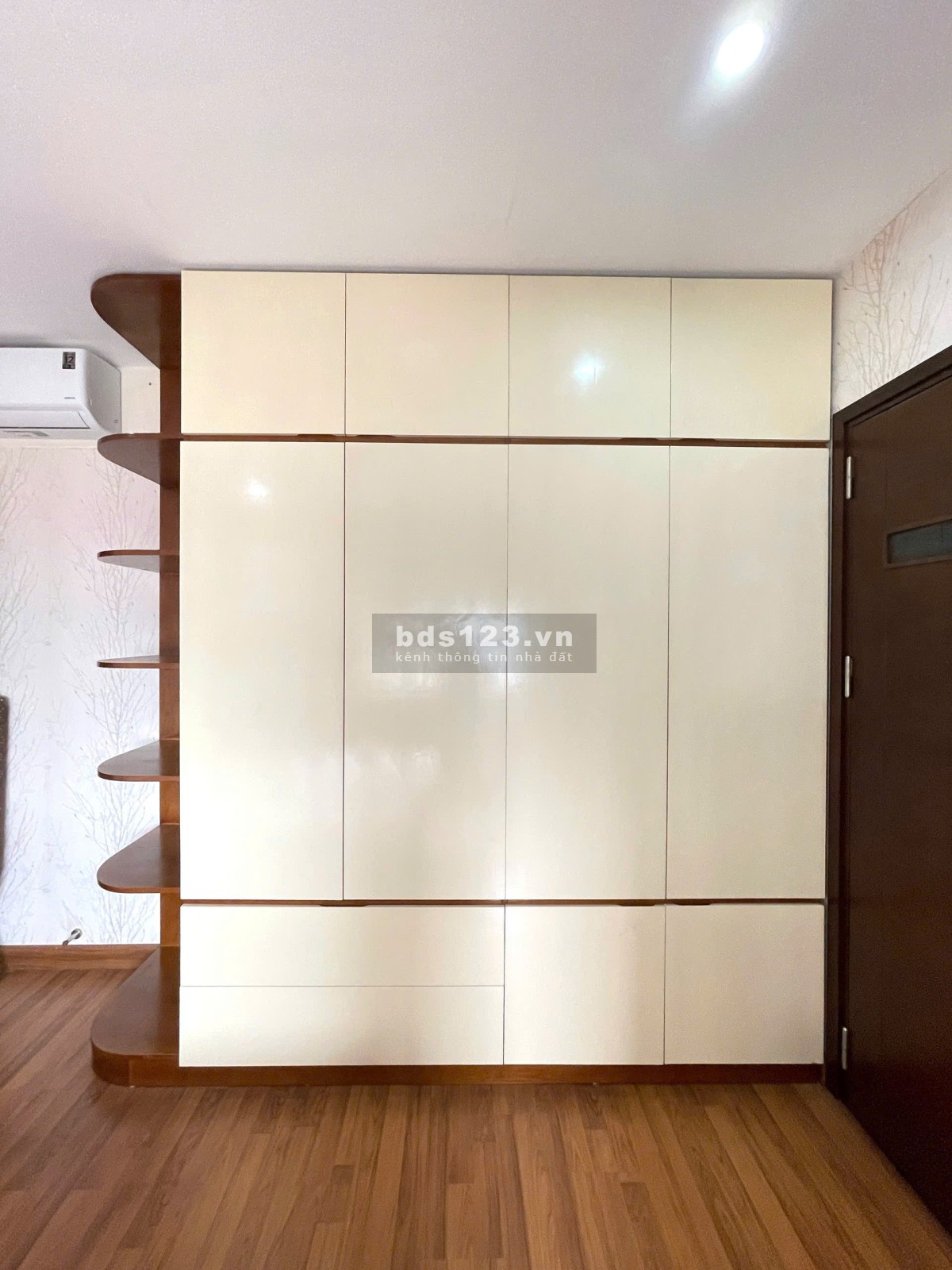 Chính chủ cho thuê căn hộ Home city 177 Trung Kính