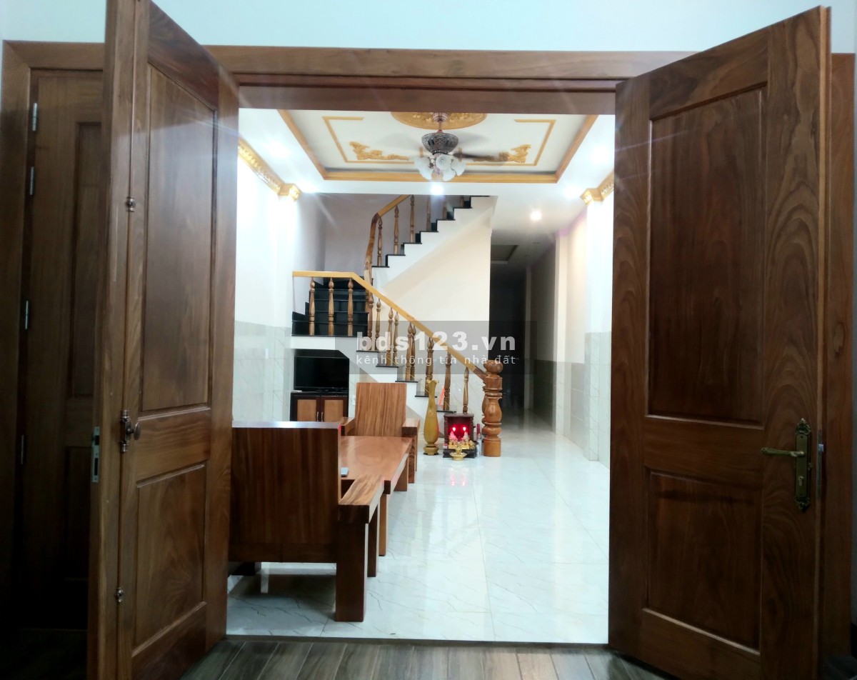 (Chính chủ) Bán nhà 1 trệt 2 lầu mới hoàn công mặt tiền kinh doanh TL766 Xuân Lộc Đồng Nai